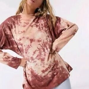 Free People We The Free Be Free tie-dye long sleeve shirt